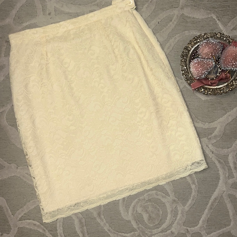 NWOT🌷RENA ROWAN🌷Vintage yellow lace fully lined side zip skirt
